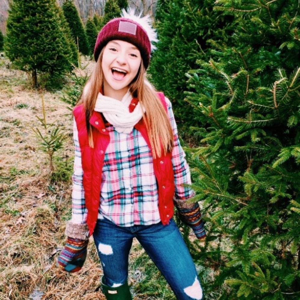 Meet your Posher, Ava